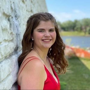 Meet your Posher, Mia